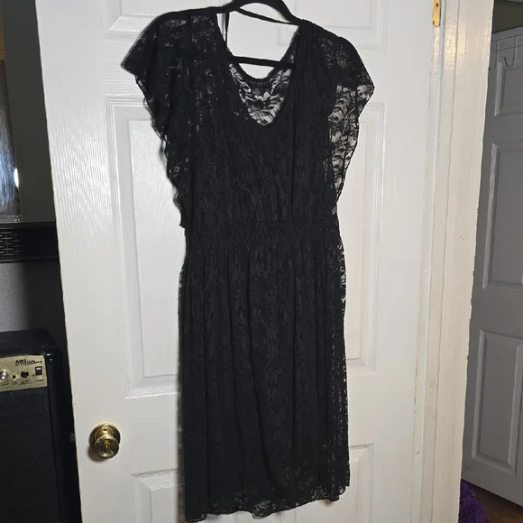 Forever 21 | Dresses | Forever 2 Womens 2x Elegant Black Lace Midi Dress  With Built In Black Slip | Poshmark